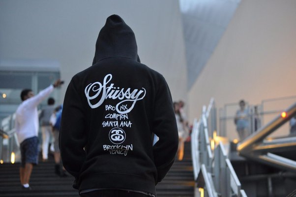 Street ware Stussy hoodie